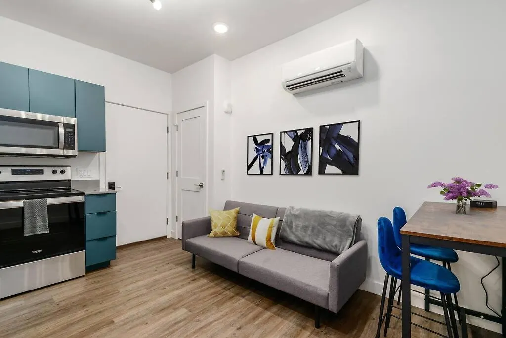 Oasis With Pool Table! Stylish Stay, Pets Allowed! Columbus